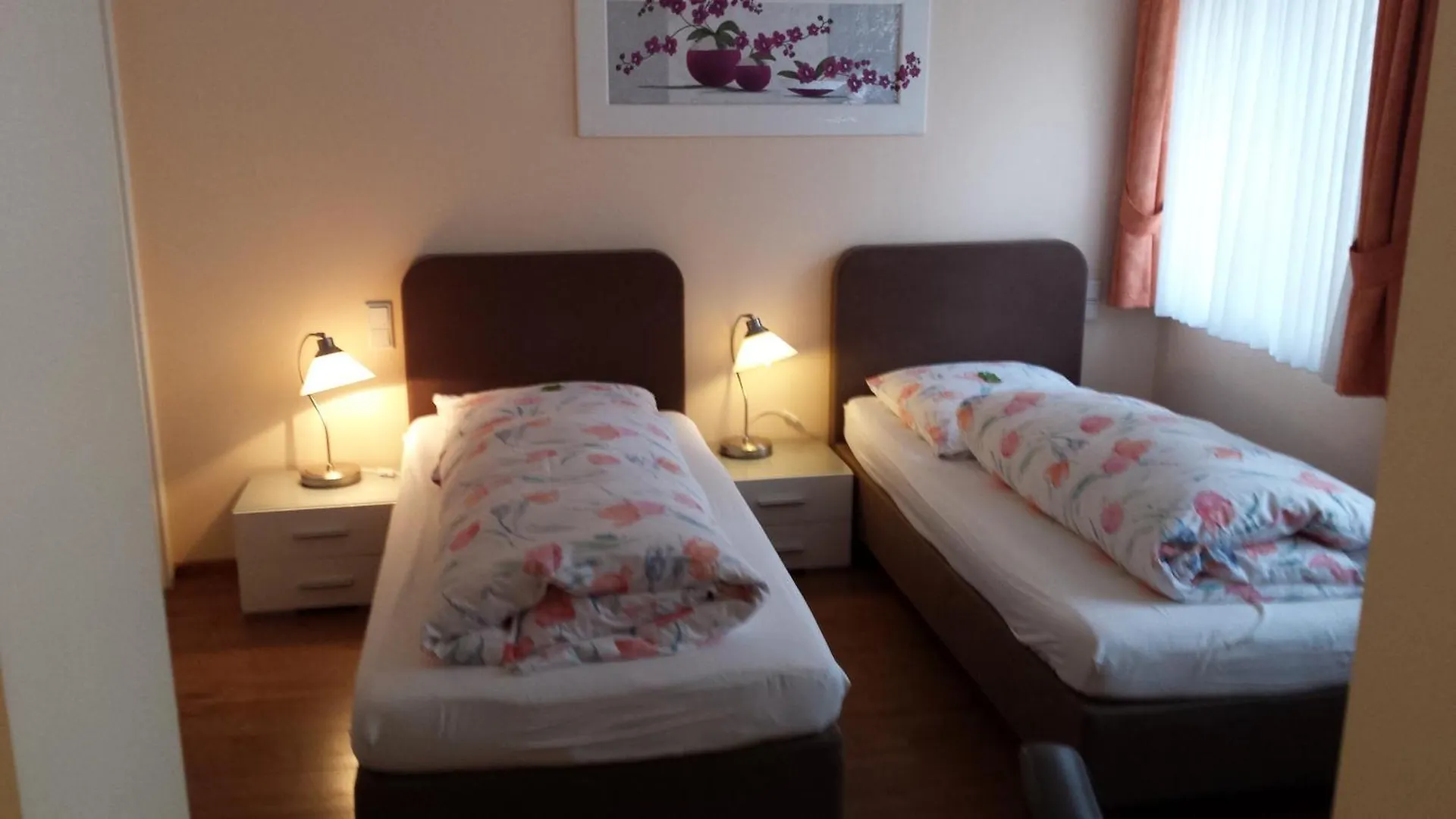 Barcelona Bed & Breakfast Düsseldorf 2*,